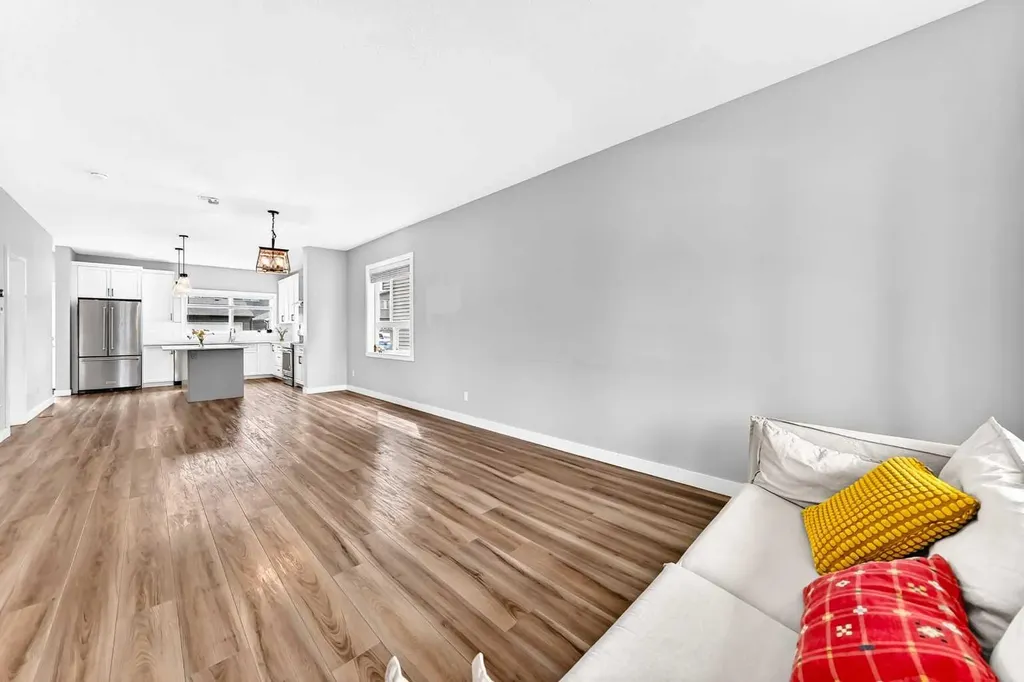 52 Wolf Creek Drive SE Calgary AB t2x4w9
