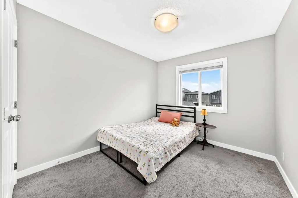 52 Wolf Creek Drive SE Calgary AB t2x4w9