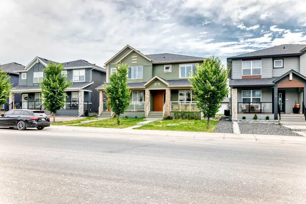 52 Wolf Creek Drive SE Calgary AB t2x4w9