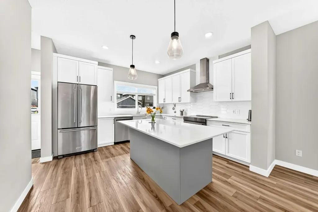 52 Wolf Creek Drive SE Calgary AB t2x4w9