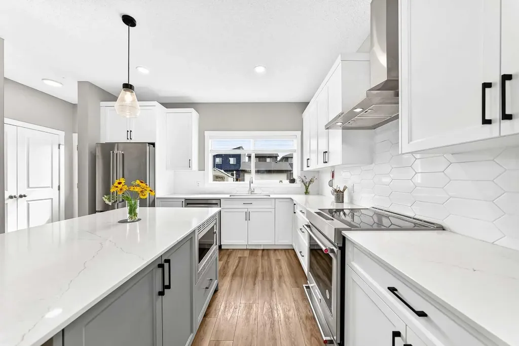 52 Wolf Creek Drive SE Calgary AB t2x4w9