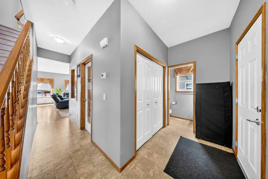 154 Saddleland Close NE Calgary AB T3J5J4