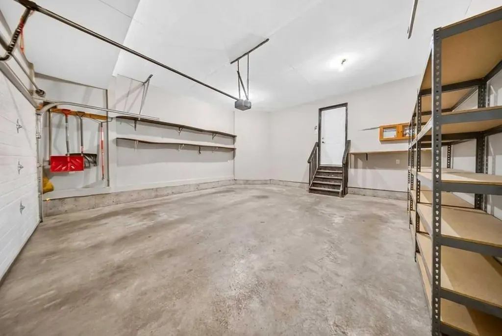 154 Saddleland Close NE Calgary AB T3J5J4