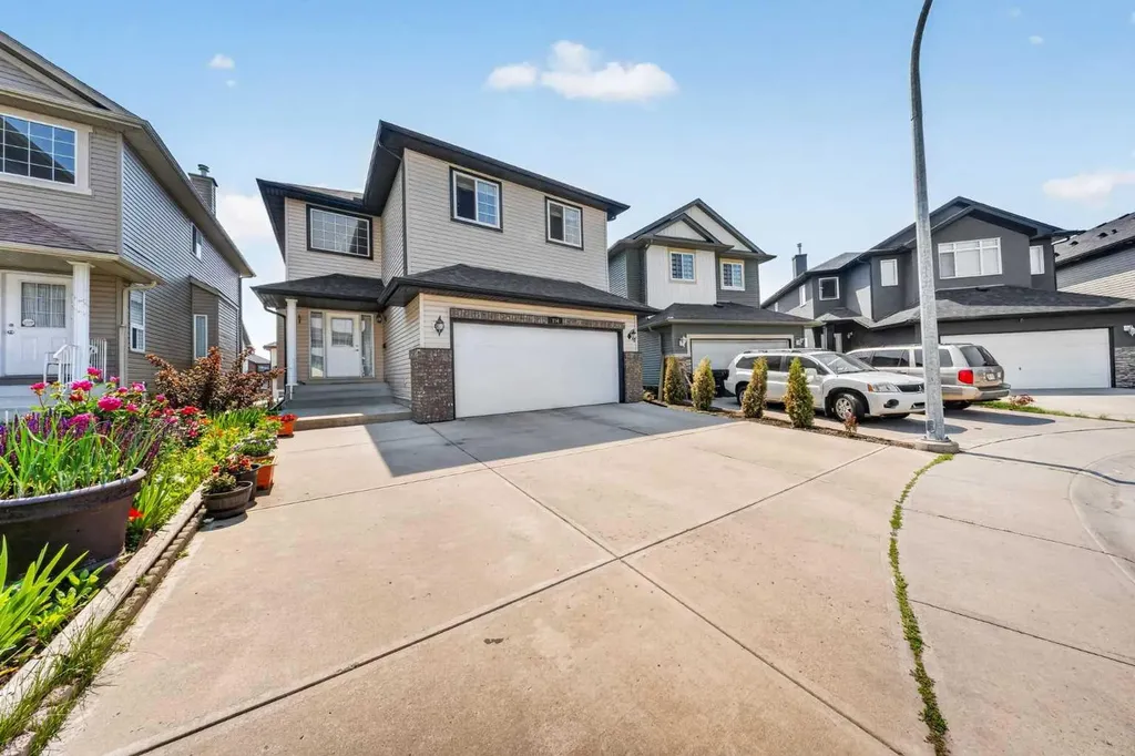154 Saddleland Close NE Calgary AB T3J5J4