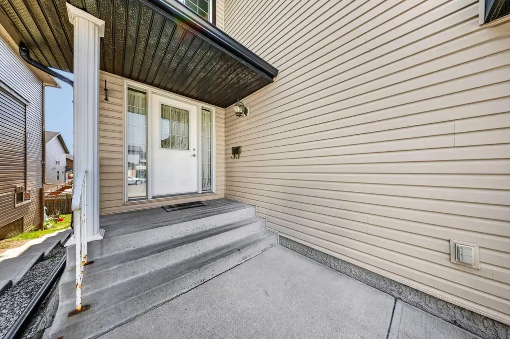 154 Saddleland Close NE Calgary AB T3J5J4
