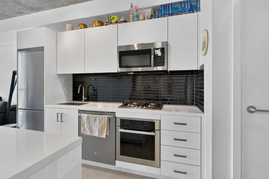 1010 6 Street SW Calgary AB T2R1B4
