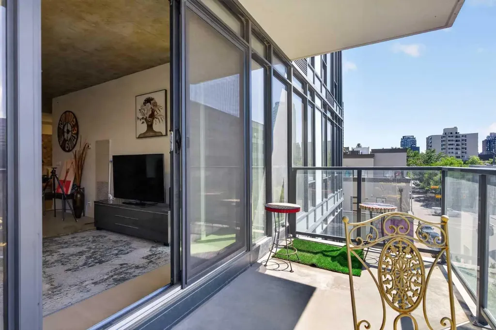 1010 6 Street SW Calgary AB T2R1B4