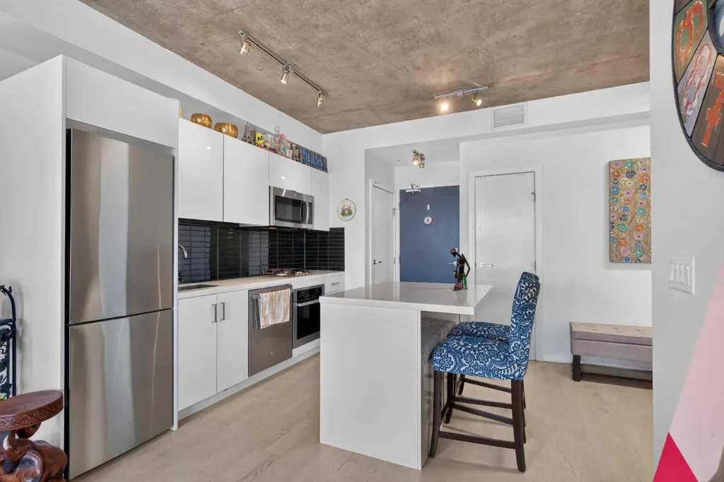 1010 6 Street SW Calgary AB T2R1B4