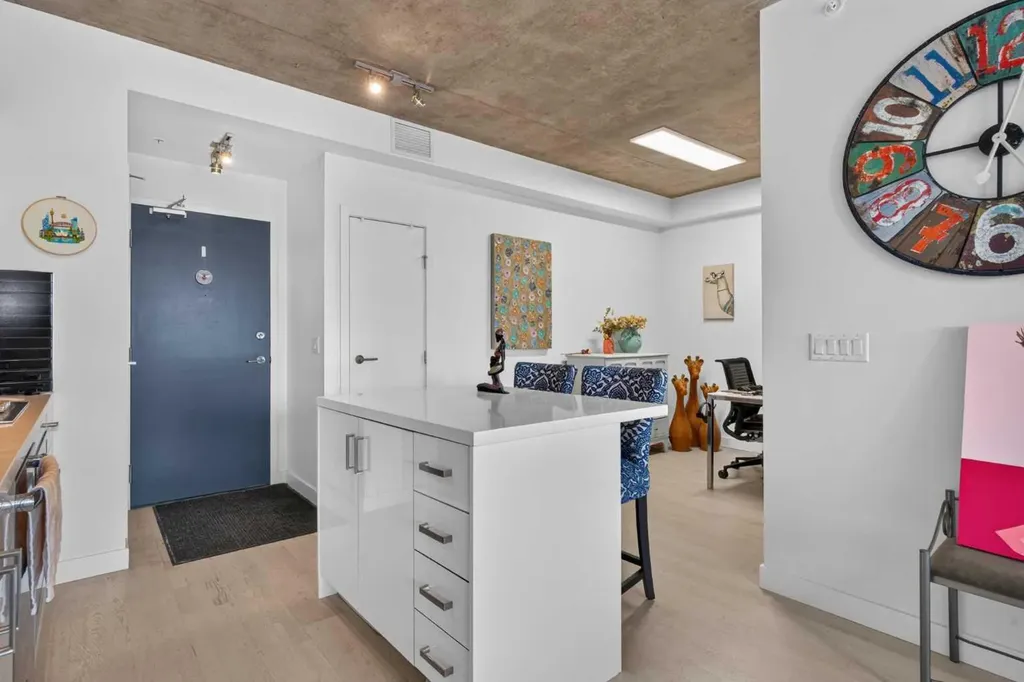 1010 6 Street SW Calgary AB T2R1B4