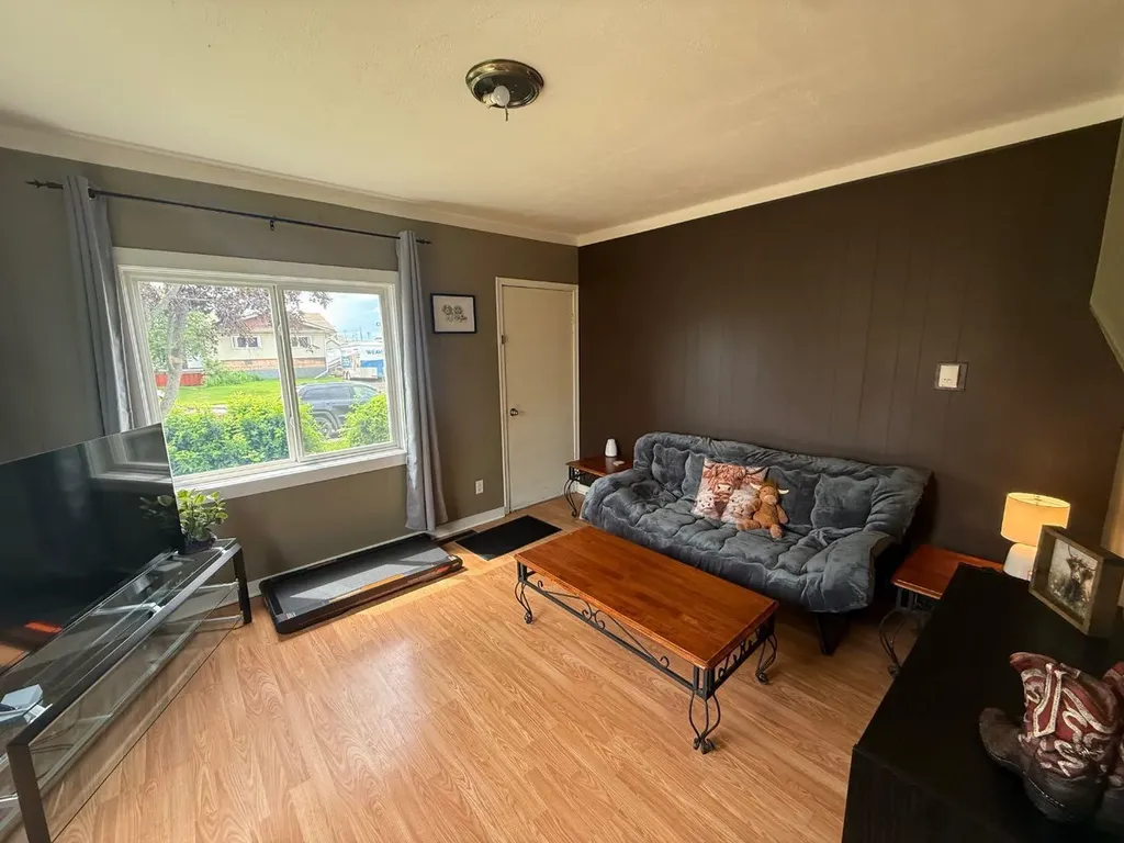5113 Fifth Street Boyle AB T0A 0M0