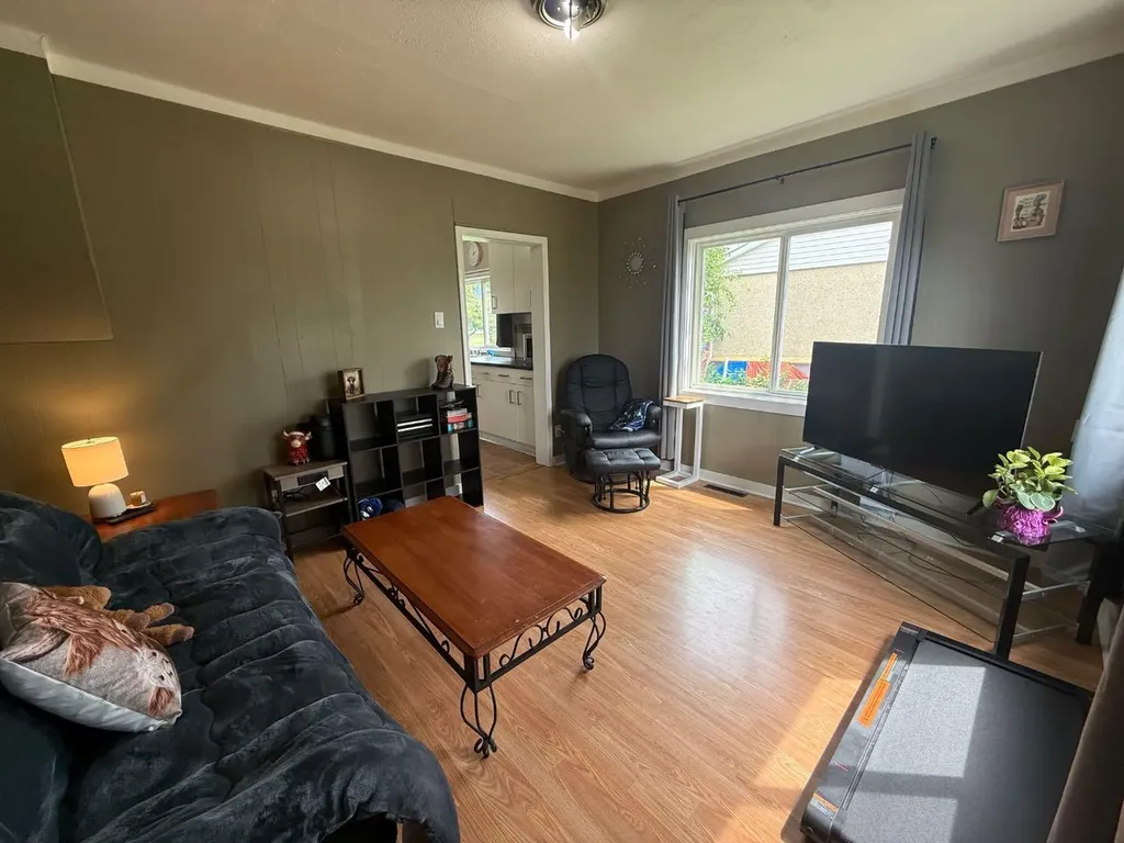 5113 Fifth Street Boyle AB T0A 0M0