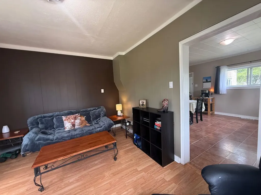 5113 Fifth Street Boyle AB T0A 0M0