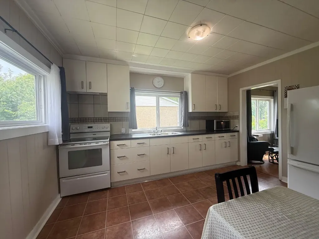 5113 Fifth Street Boyle AB T0A 0M0