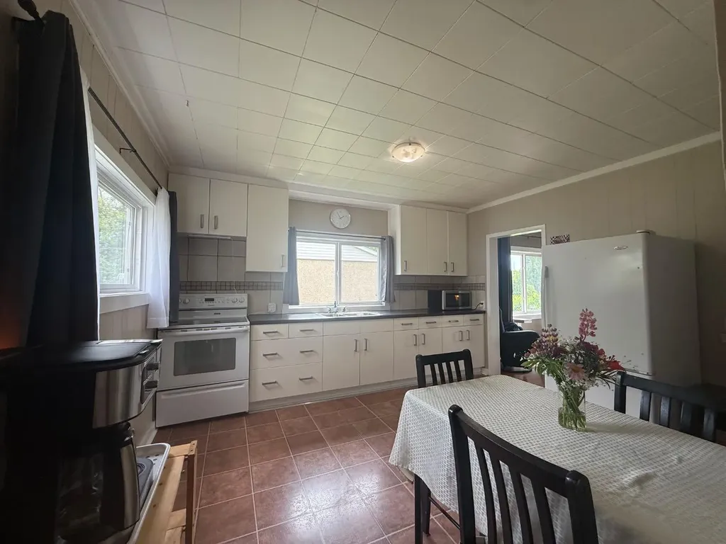 5113 Fifth Street Boyle AB T0A 0M0