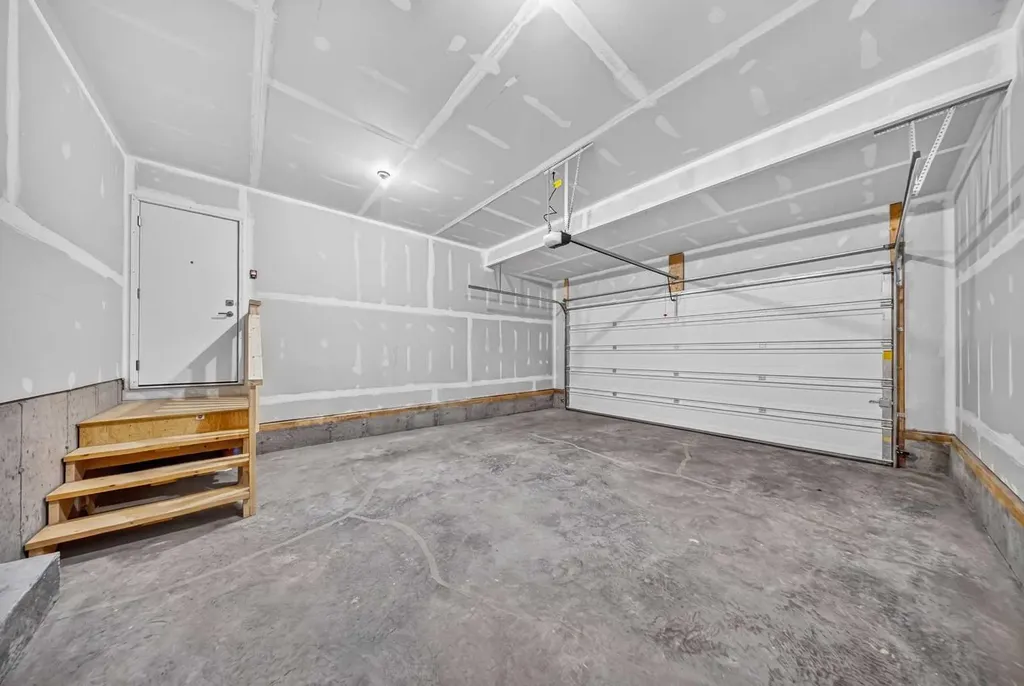 1408 South Point Villas SW Airdrie AB T4B 5P2
