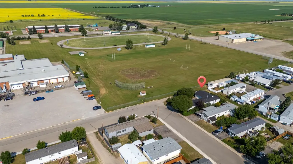 428 57 Avenue W Claresholm AB T0L 0T0