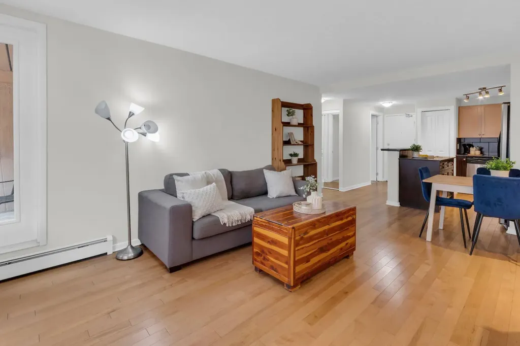 728 3 Avenue NW Calgary AB T2N 0J1