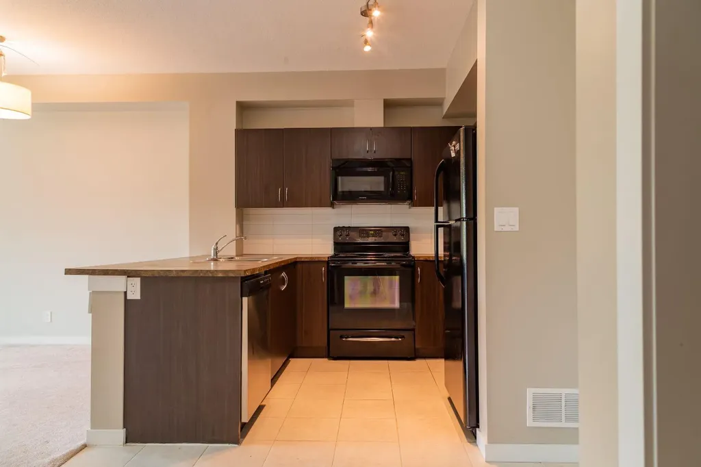 100 Cranfield Common SE Calgary AB T3M 1S1