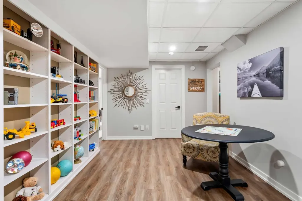 116 Sun Harbour Way SE Calgary AB T2X 3C2