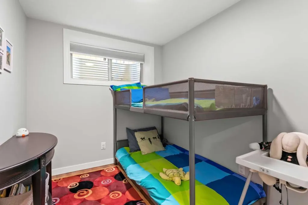 116 Sun Harbour Way SE Calgary AB T2X 3C2