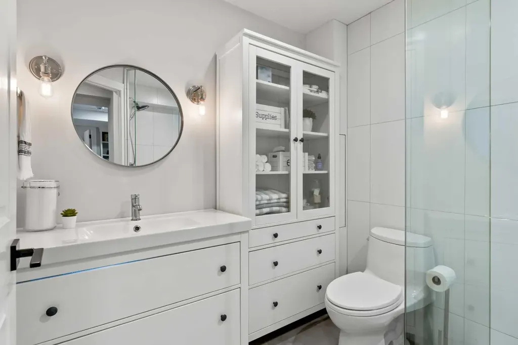 116 Sun Harbour Way SE Calgary AB T2X 3C2