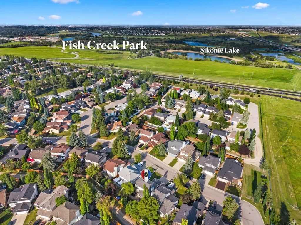116 Sun Harbour Way SE Calgary AB T2X 3C2