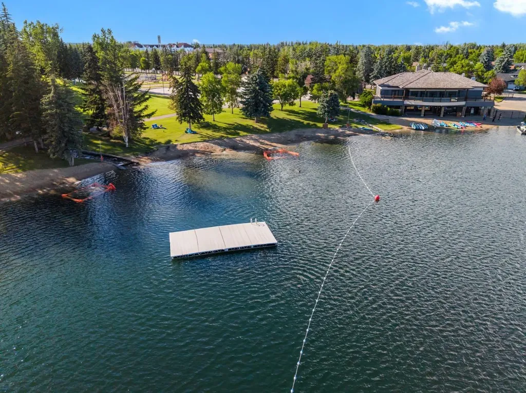 116 Sun Harbour Way SE Calgary AB T2X 3C2