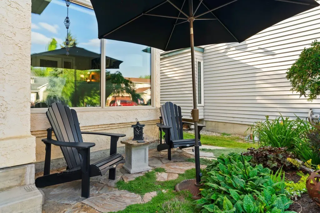 116 Sun Harbour Way SE Calgary AB T2X 3C2