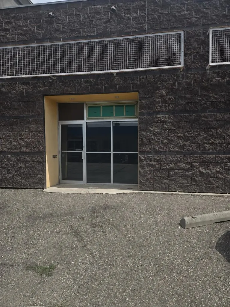 223 12b Street N Lethbridge AB T1H 2K8
