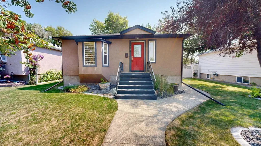 1129 20 Street S Lethbridge AB T1K 2E1