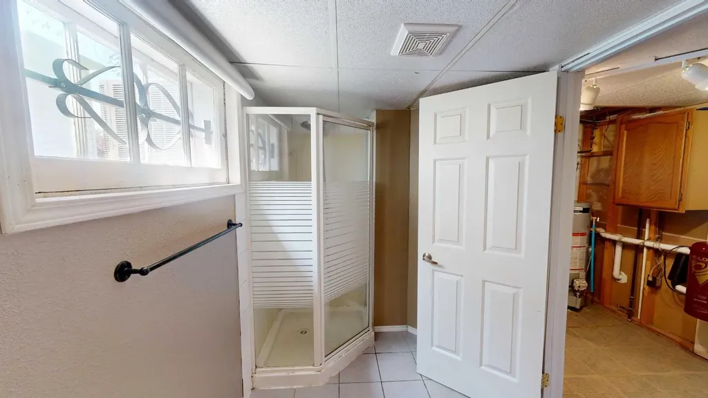 1129 20 Street S Lethbridge AB T1K 2E1