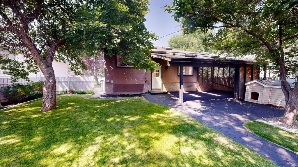 1129 20 Street S Lethbridge AB T1K 2E1