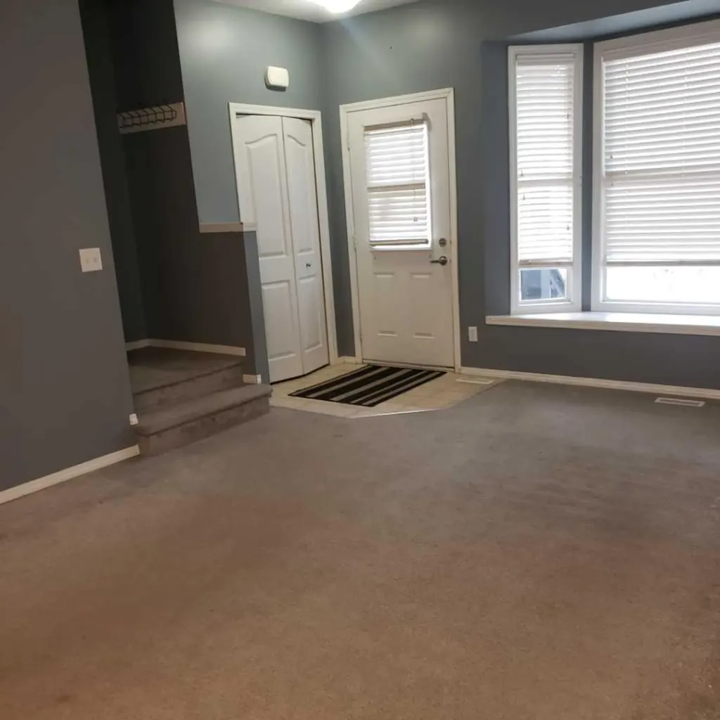 2066 Luxstone Boulevard SW Airdrie AB T4B0L1