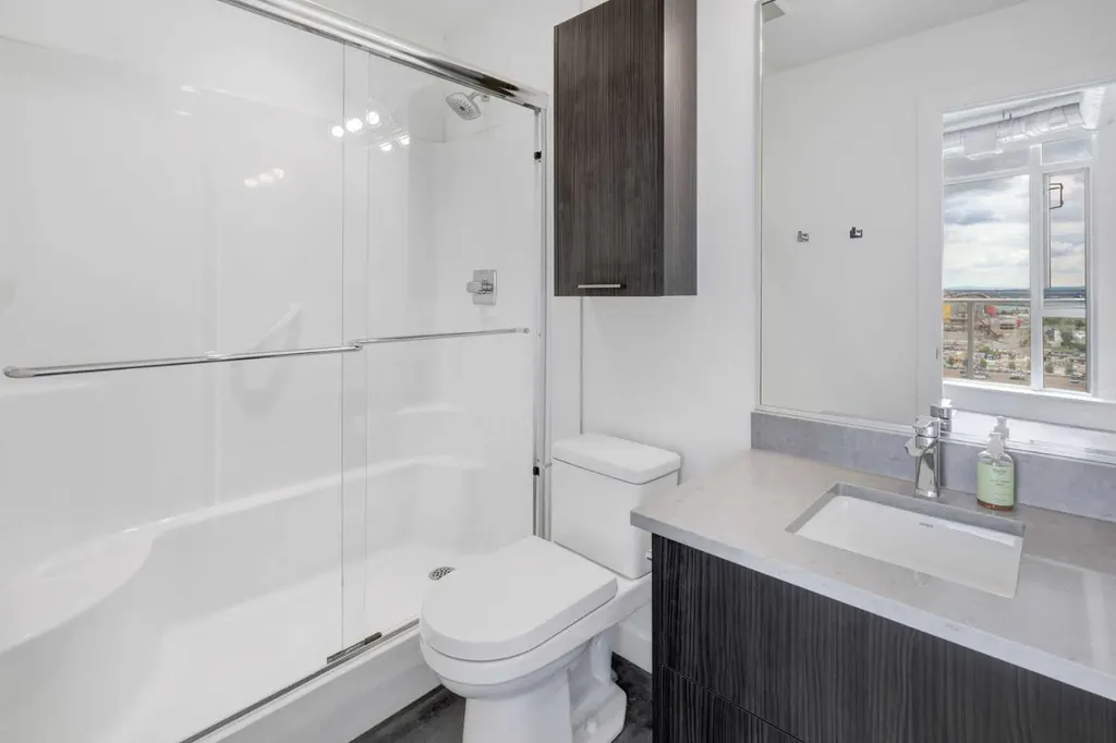 624 8 Avenue SE Calgary AB T2G 1S7