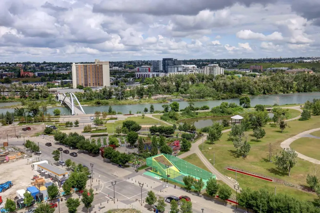 624 8 Avenue SE Calgary AB T2G 1S7