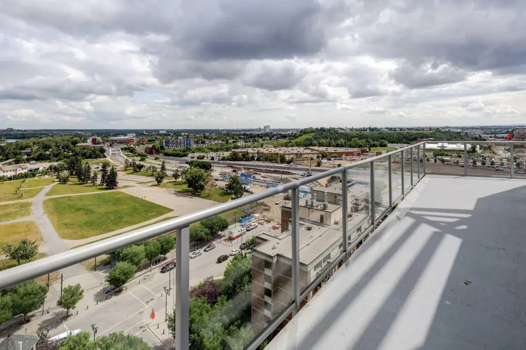 624 8 Avenue SE Calgary AB T2G 1S7