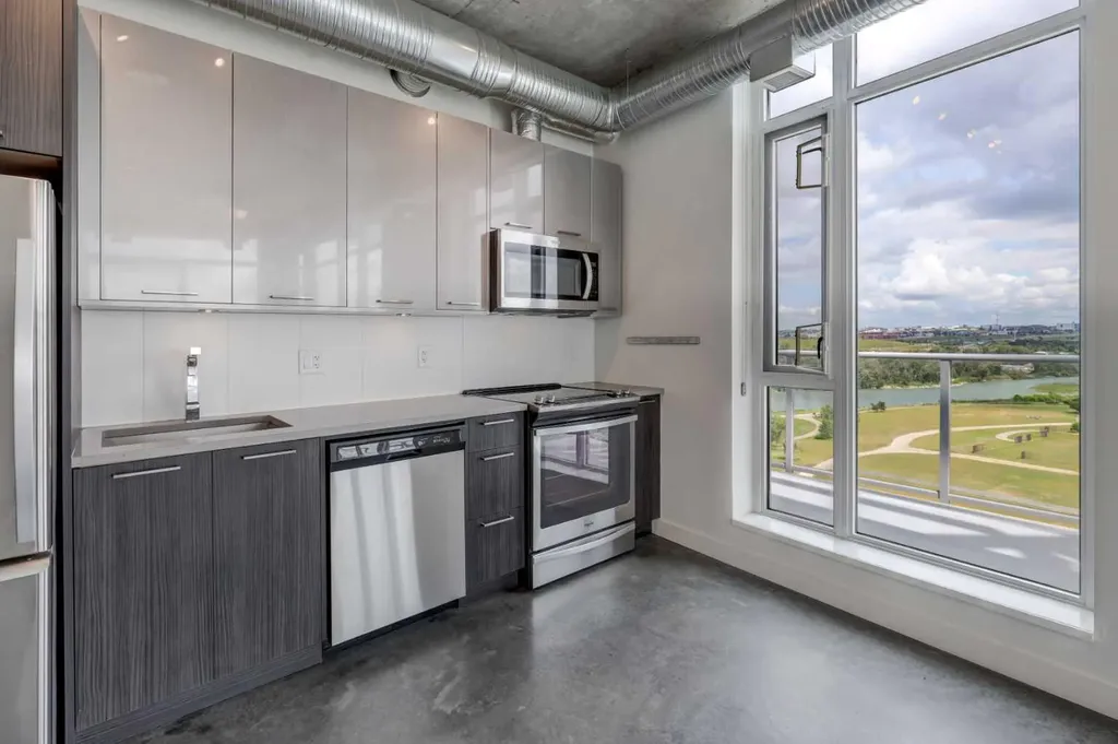 624 8 Avenue SE Calgary AB T2G 1S7