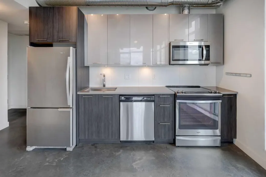 624 8 Avenue SE Calgary AB T2G 1S7