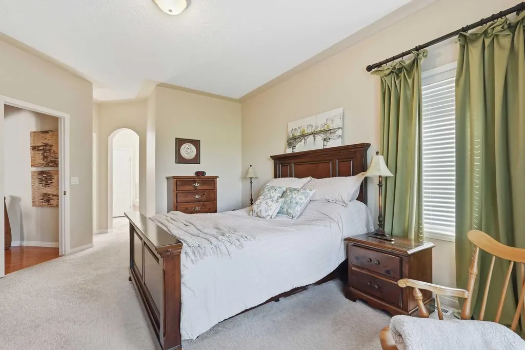 120 Sierra Morena Landing SW Calgary AB T3H 4K4