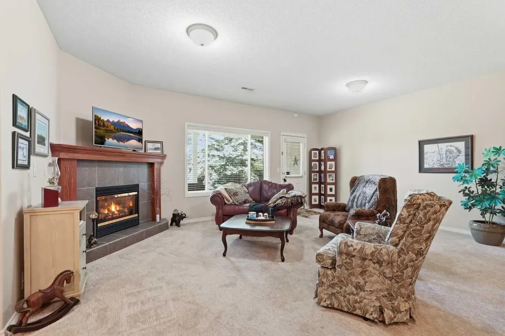 120 Sierra Morena Landing SW Calgary AB T3H 4K4