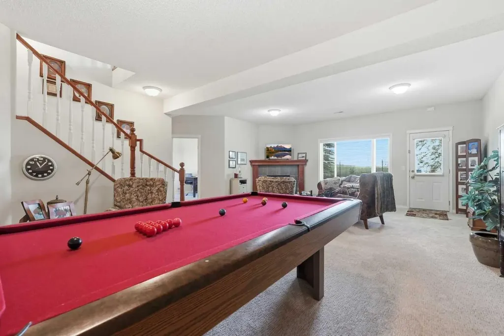 120 Sierra Morena Landing SW Calgary AB T3H 4K4