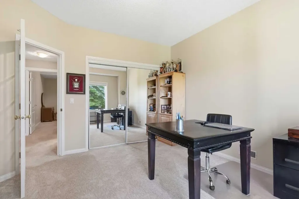 120 Sierra Morena Landing SW Calgary AB T3H 4K4