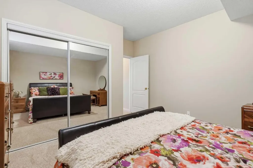 120 Sierra Morena Landing SW Calgary AB T3H 4K4