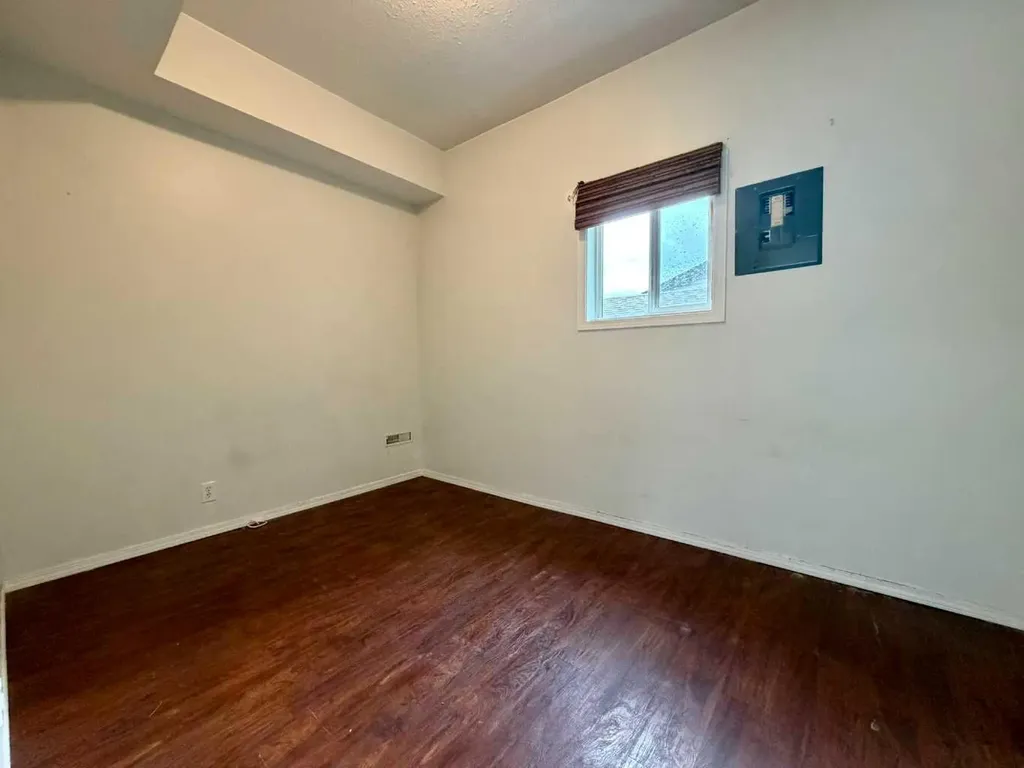 1236 1 Avenue Wainwright AB T9W 1G9
