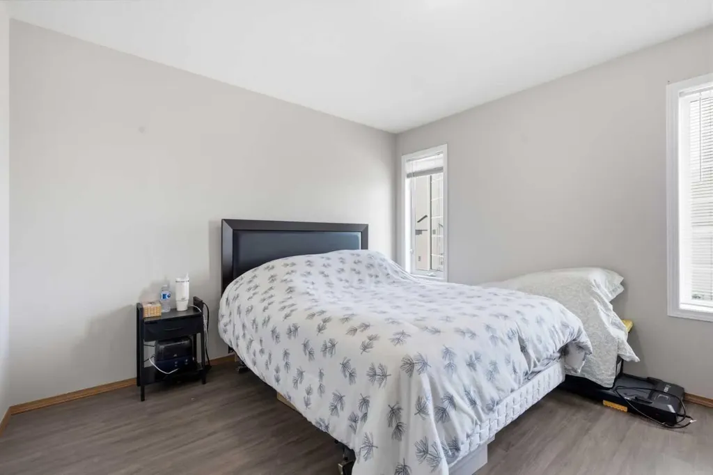 161 Saddlemead Road NE Calgary AB T3J4J3