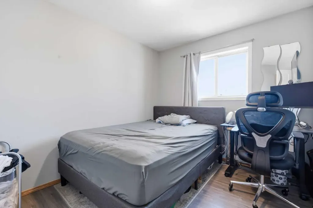 161 Saddlemead Road NE Calgary AB T3J4J3
