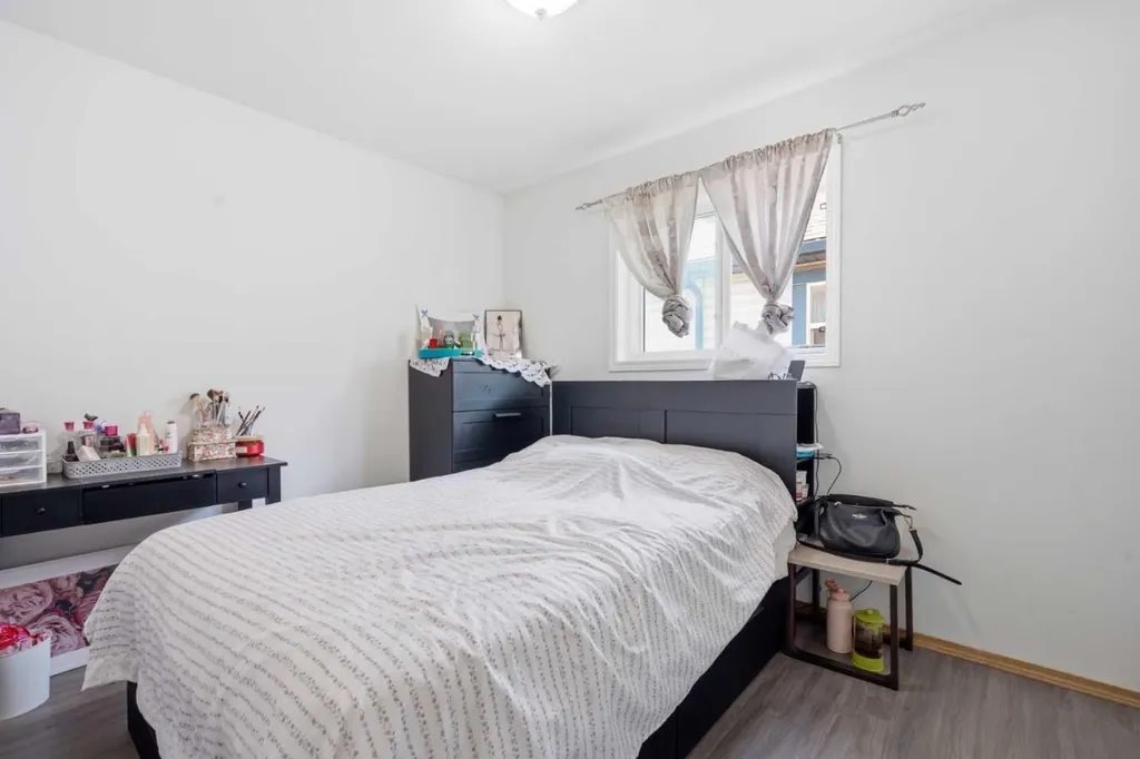 161 Saddlemead Road NE Calgary AB T3J4J3