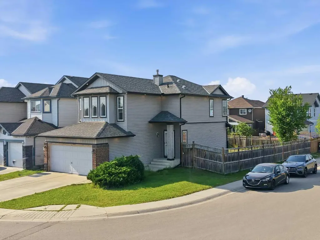 161 Saddlemead Road NE Calgary AB T3J4J3