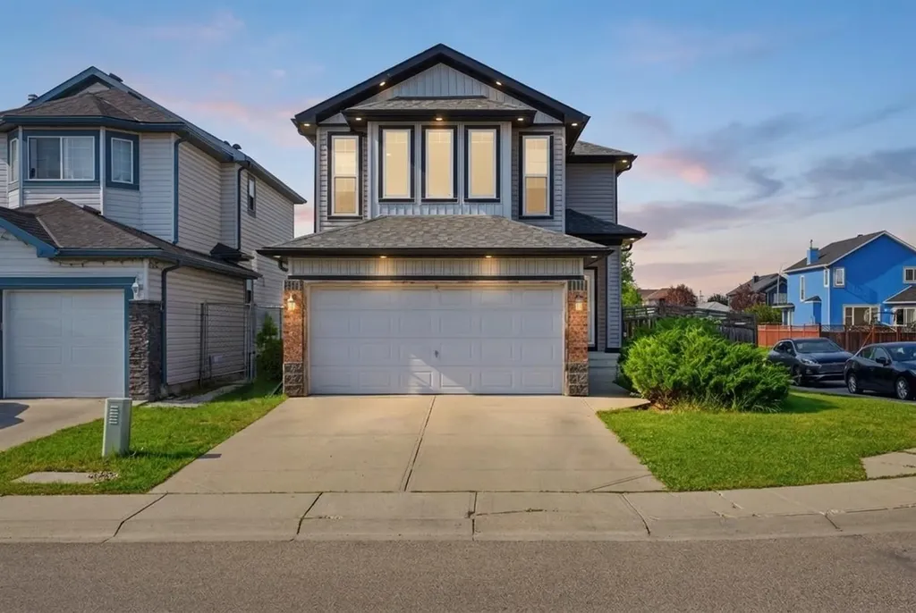 161 Saddlemead Road NE Calgary AB T3J4J3