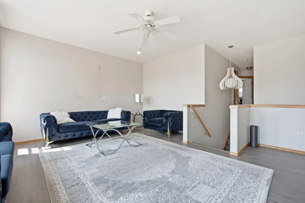 161 Saddlemead Road NE Calgary AB T3J4J3
